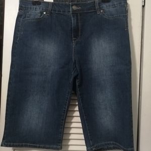 Buffalo Bermuda shorts NWT